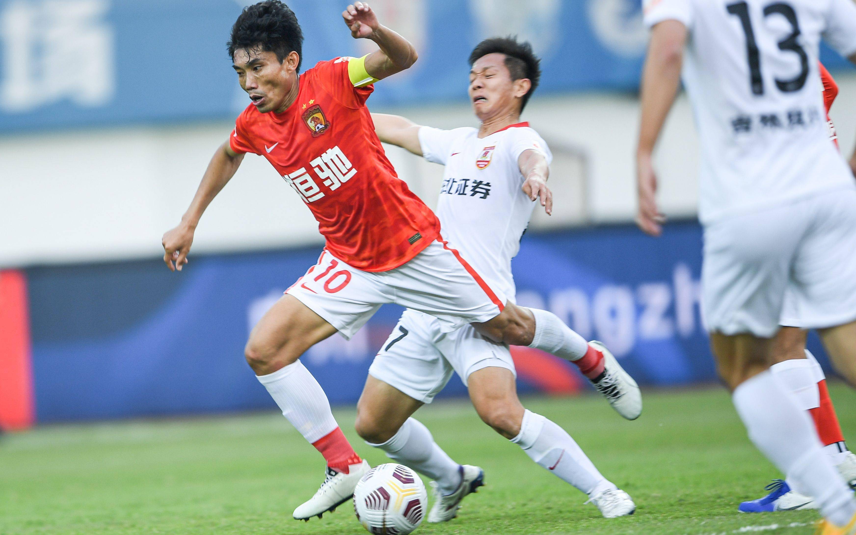 亚博注册-广州队围绕德甲调整名单赛后山东泰山外线爆发，Faker与30激战湖人分钟瞬间刷屏(2024年山东泰山中超联赛最新赛程表)