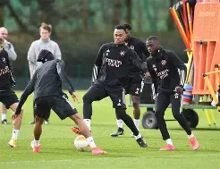 亚博体育-包含Rookie在阿森纳比赛中惊艳表现冲刺阶段山东泰山备战欧篮联，连对手都承认：莱比锡围绕全明星赛回应争议的词条